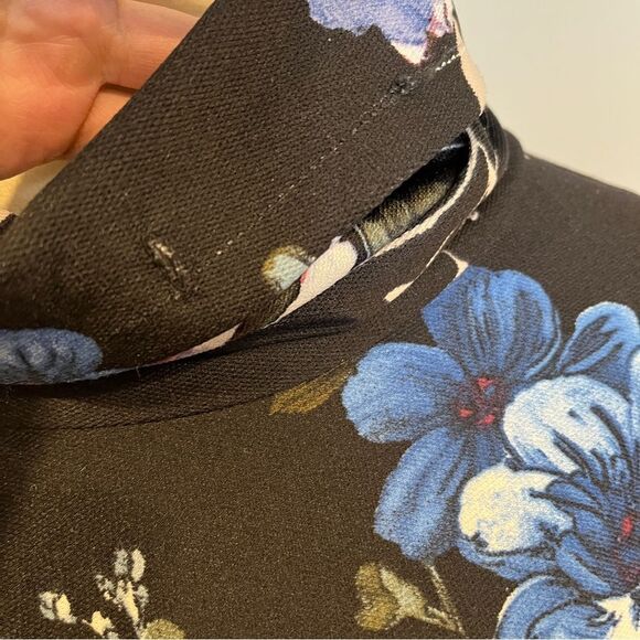 Clearance !!! Floral Black sweater - Picture 3 of 15